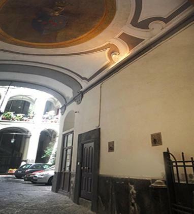 Decumano 23 Bed & Breakfast Napoli Bagian luar foto